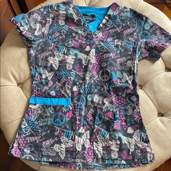 Scrub 5 tops bundle - Picture 9 of 12